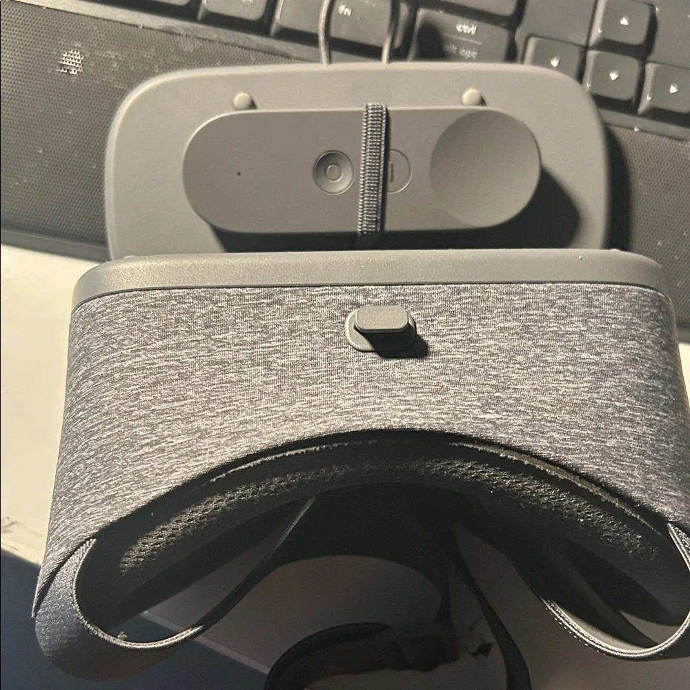 Google daydream VR Headset